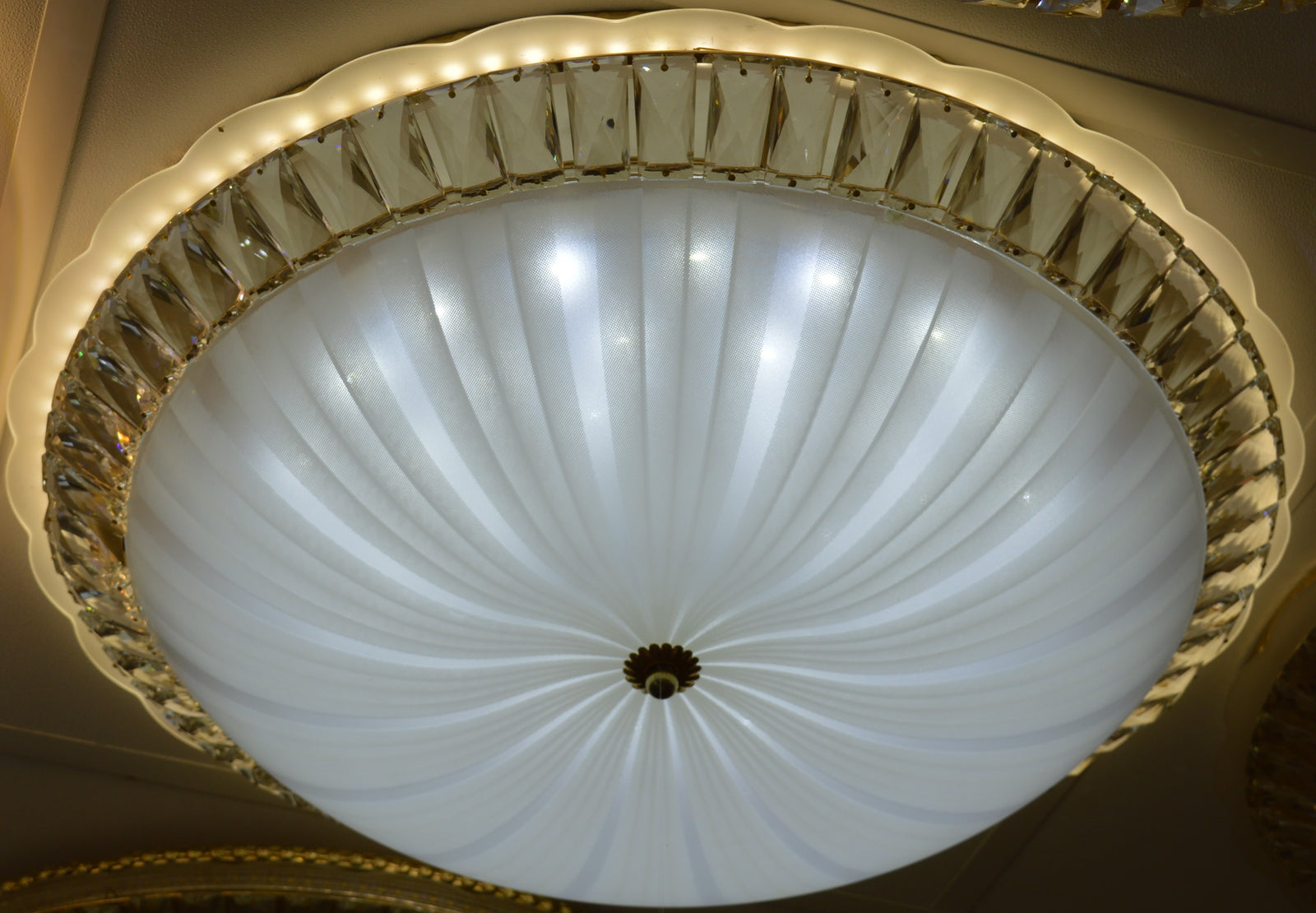 Luxury Crystal Flush Mount LED Ceiling Light Gold Round Modern