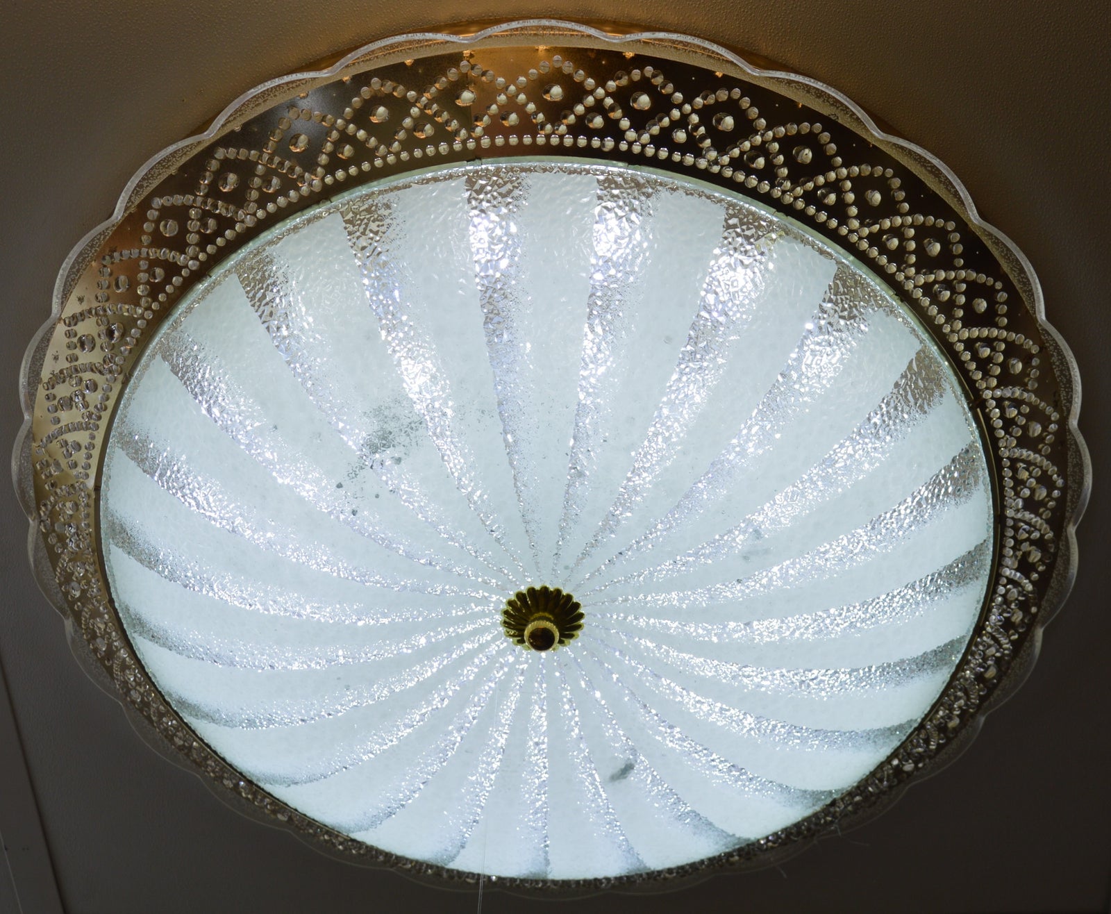 Heritage-inspired LED Ceiling Fixture Classic Elegance Style Lighting