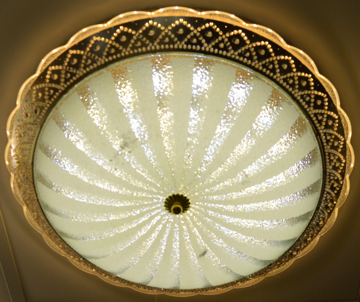 Heritage-inspired LED Ceiling Fixture Classic Elegance Style Lighting