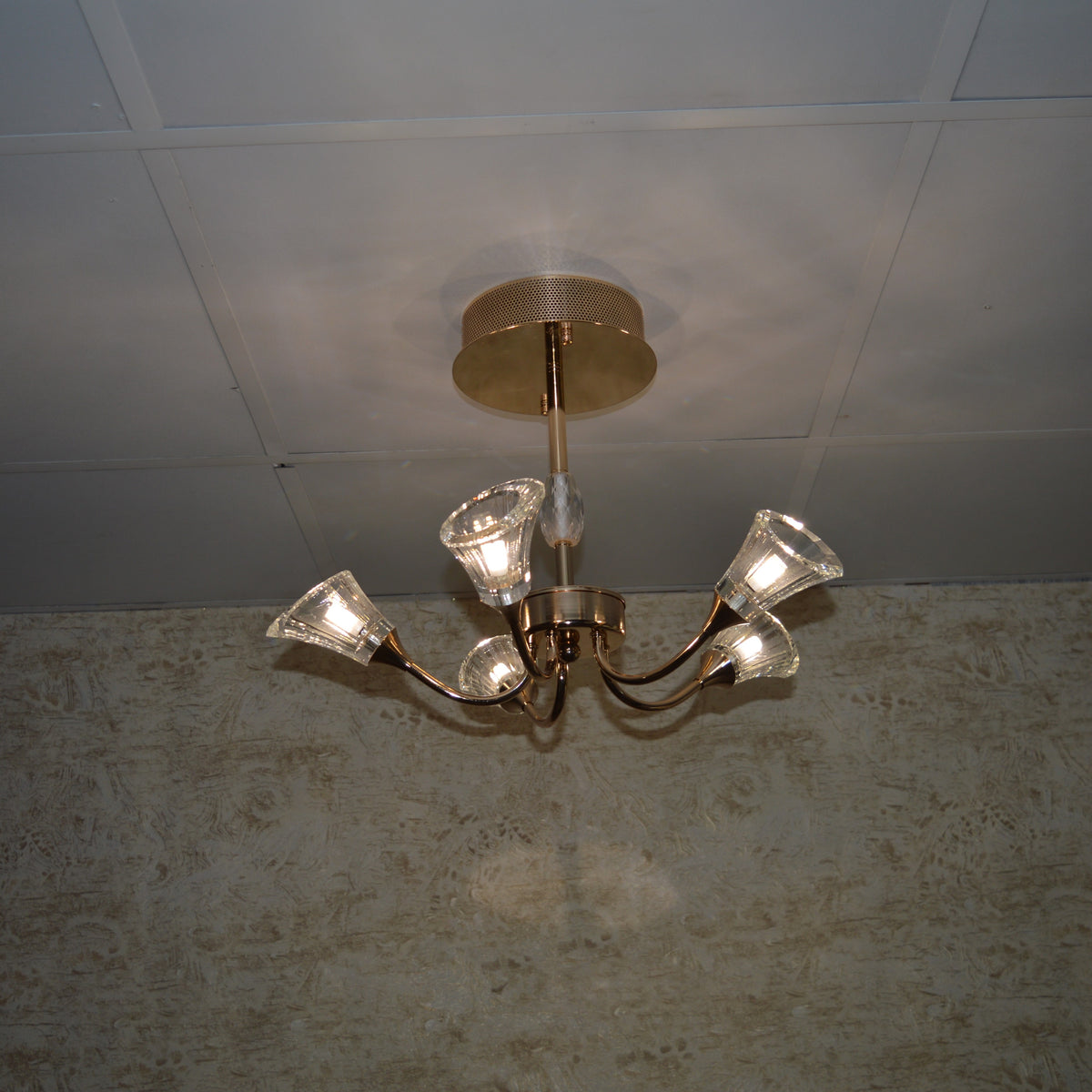 Luxury Crystal Glass Ceiling Chandelier – Modern LED Pendant 02 Colour 02 Size