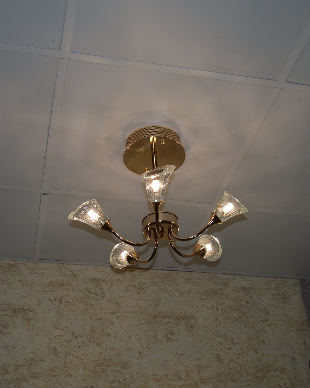Luxury Crystal Glass Ceiling Chandelier – Modern LED Pendant 02 Colour 02 Size