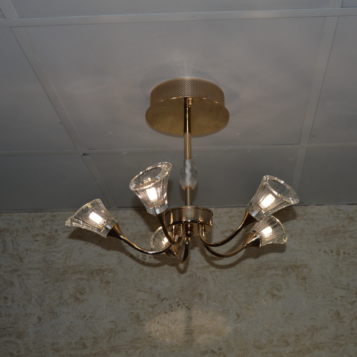 Luxury Crystal Glass Ceiling Chandelier – Modern LED Pendant 02 Colour 02 Size