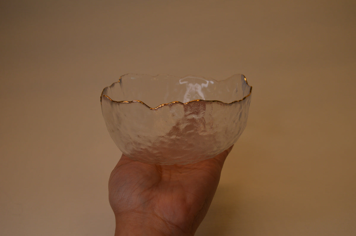 Wavy Bowls with gold edge in two different sizes with matching set of 6pcs glasses