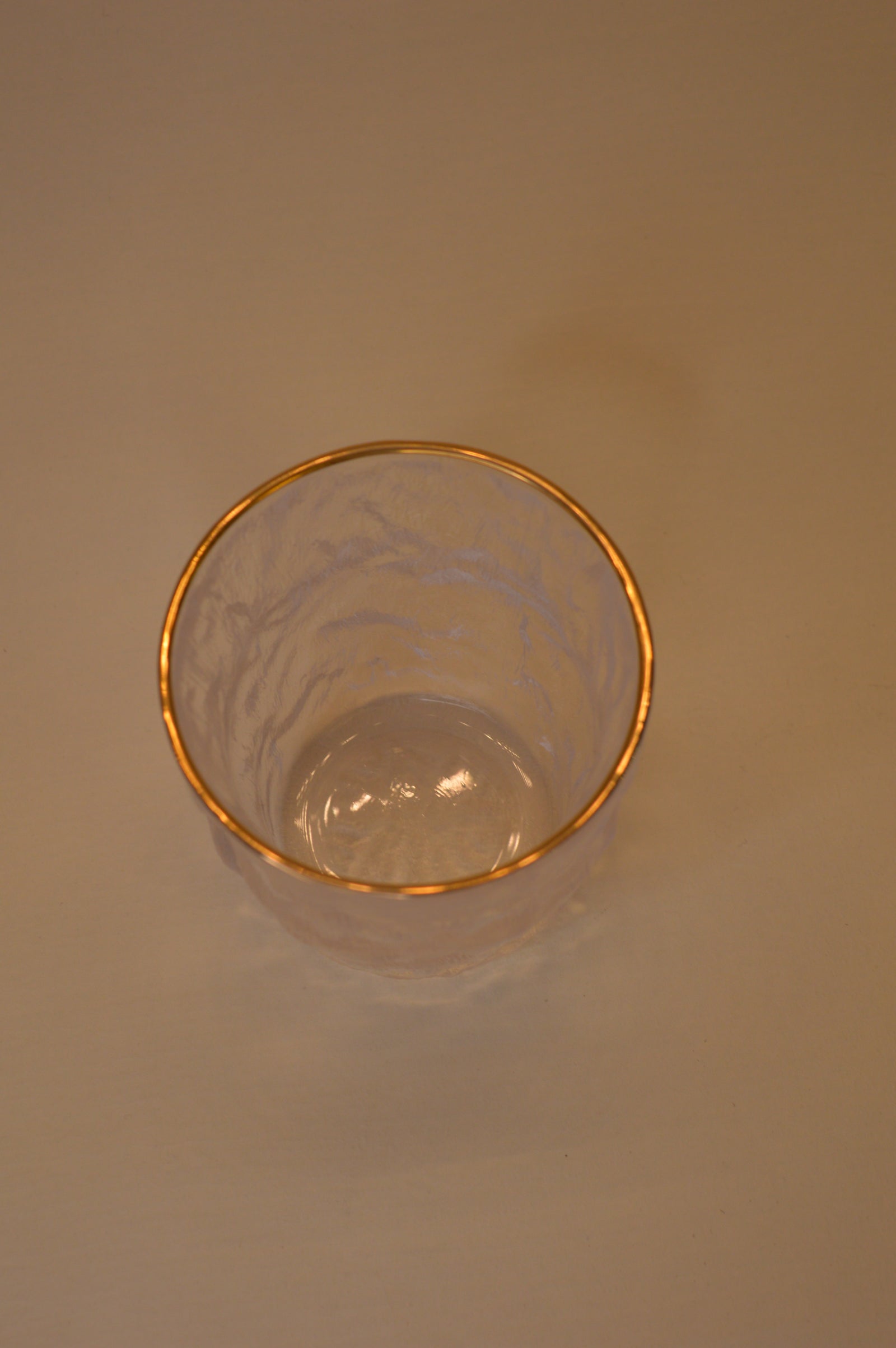 Wavy Bowls with gold edge in two different sizes with matching set of 6pcs glasses