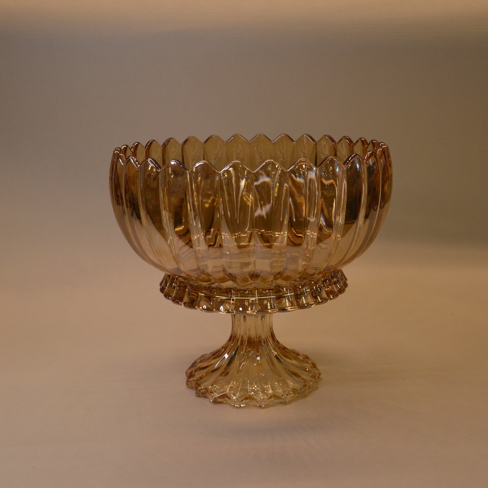 Revolving Crystal Bowl Stand for Fruits Vegetables Baskets Creative Fruit Dish Basket Luxurious Fruit Basket/Bowl