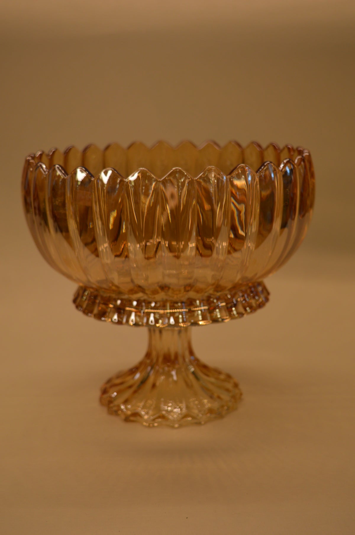 Revolving Crystal Bowl Stand for Fruits Vegetables Baskets Creative Fruit Dish Basket Luxurious Fruit Basket/Bowl