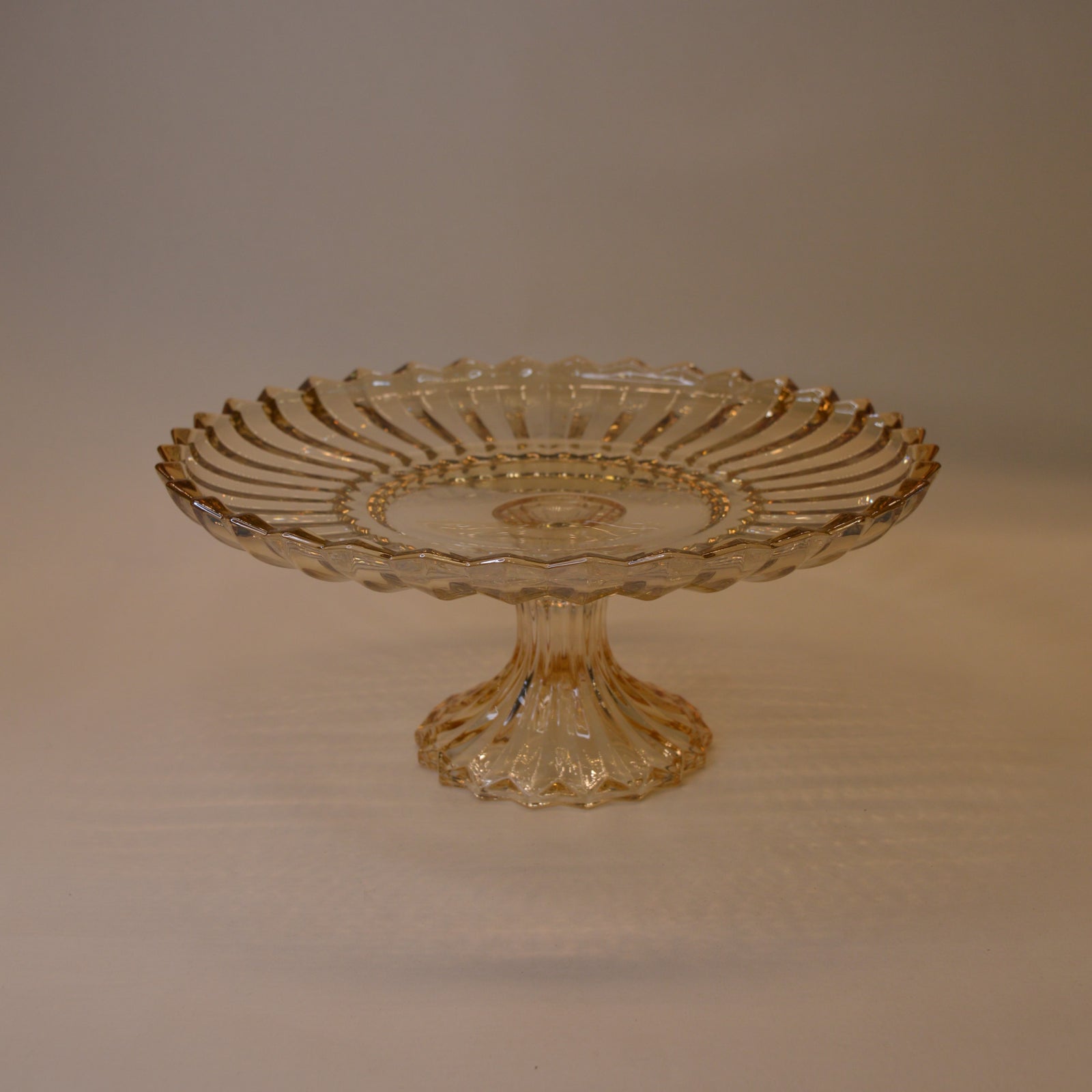 Revolving Crystal Bowl Stand for Fruits Vegetables Baskets Creative Fruit Dish Basket Luxurious Fruit Basket/Bowl