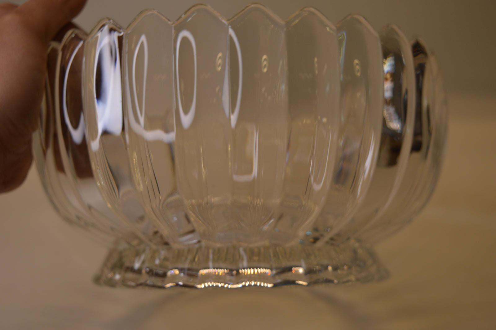 Revolving Crystal Bowl Stand for Fruits Vegetables Baskets Creative Fruit Dish Basket Luxurious Fruit Basket/Bowl