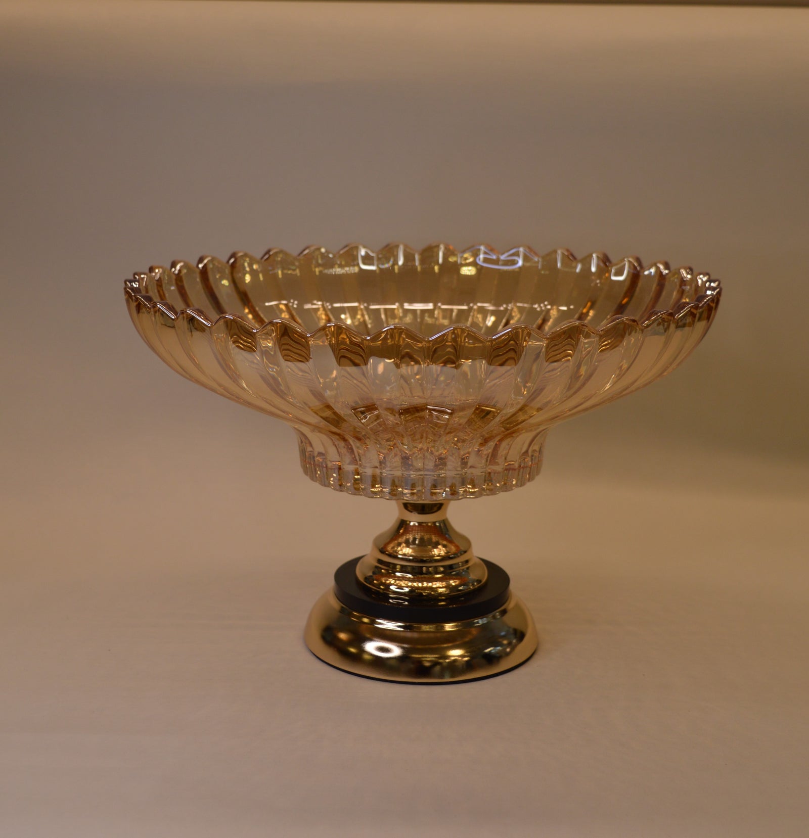 Revolving Crystal Bowl Stand for Fruits Vegetables Baskets Creative Fruit Dish Basket Luxurious Fruit Basket/Bowl