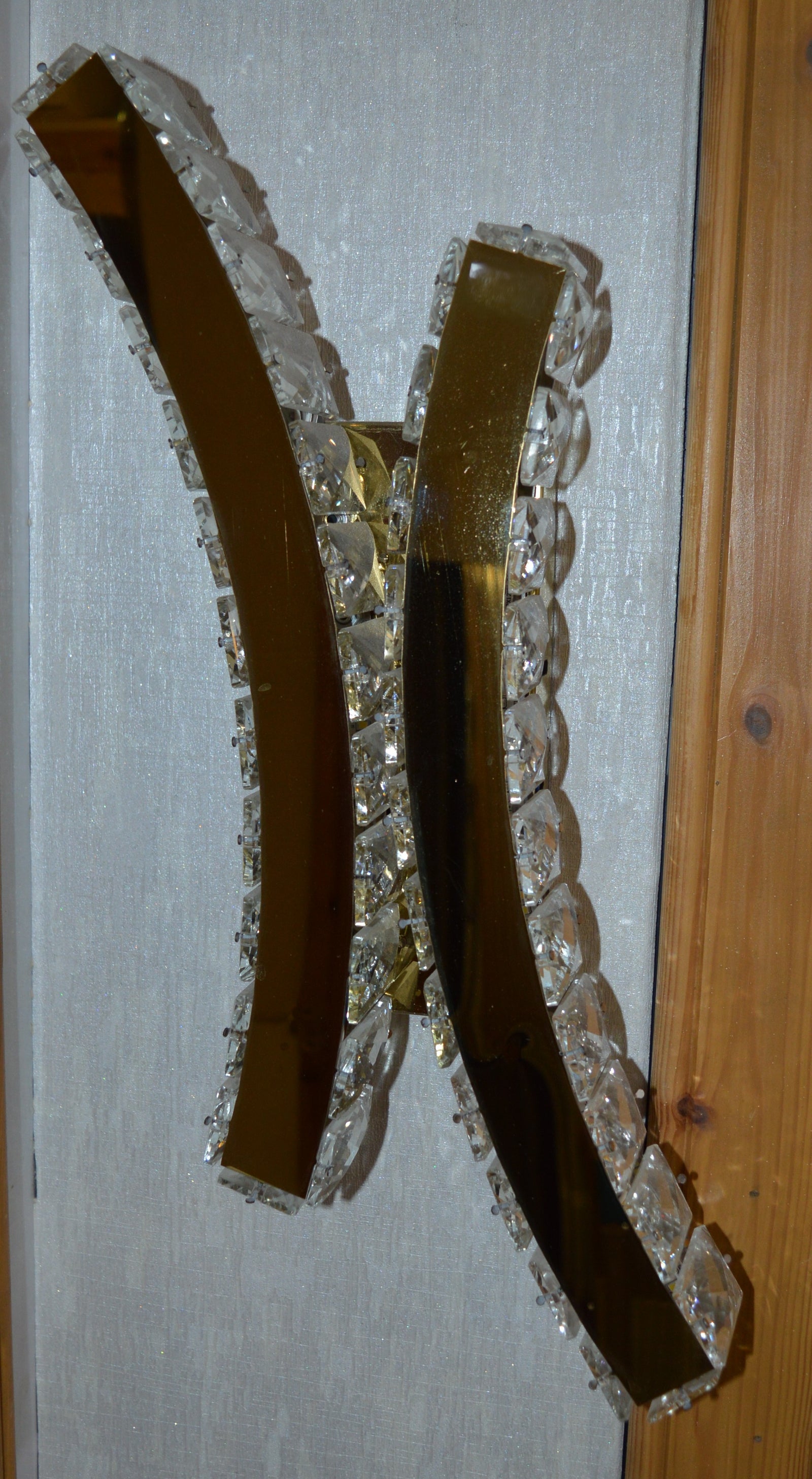 Aurora Luxe Crystal Wall Light