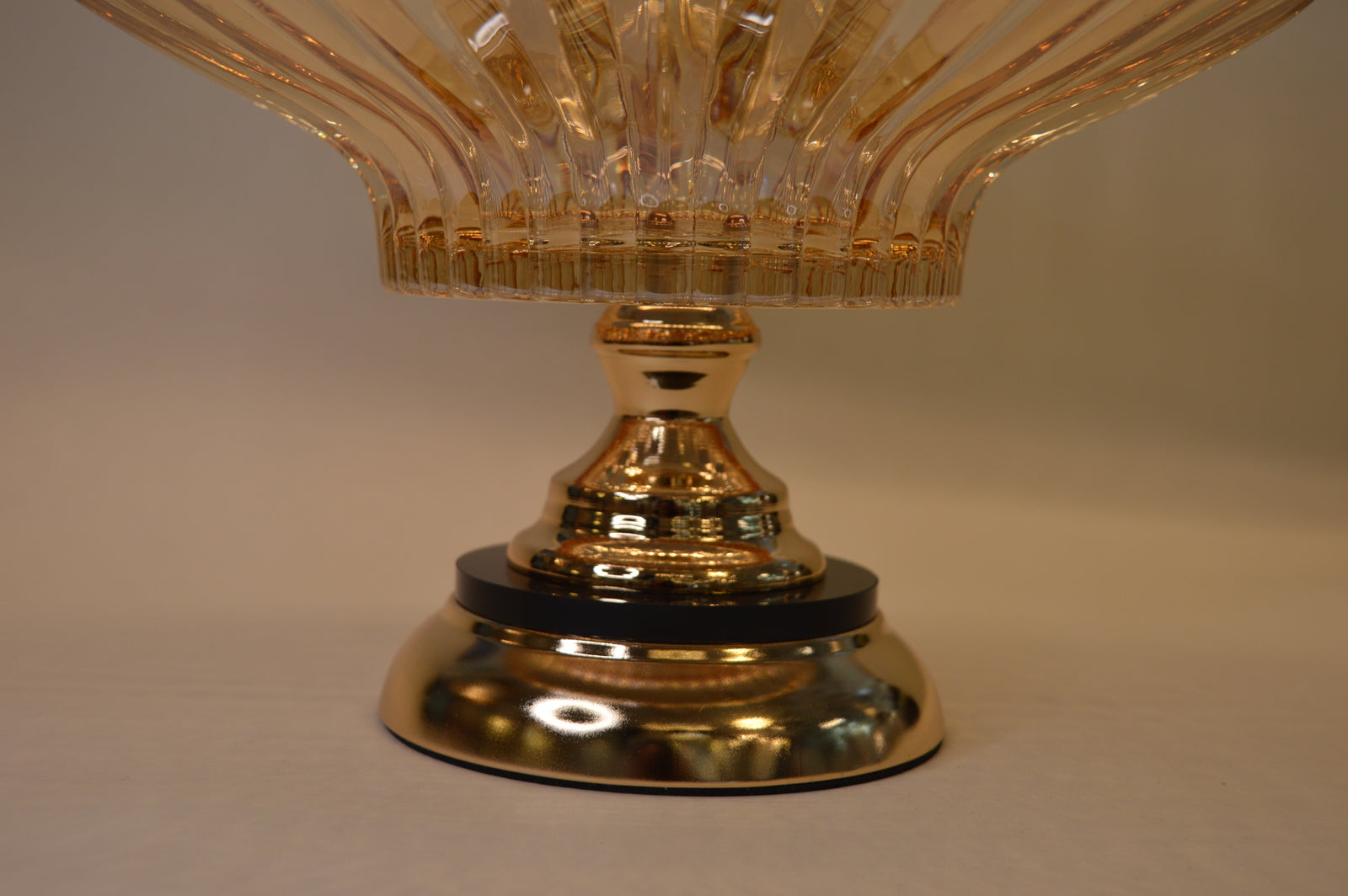 Revolving Crystal Bowl Stand for Fruits Vegetables Baskets Creative Fruit Dish Basket Luxurious Fruit Basket/Bowl