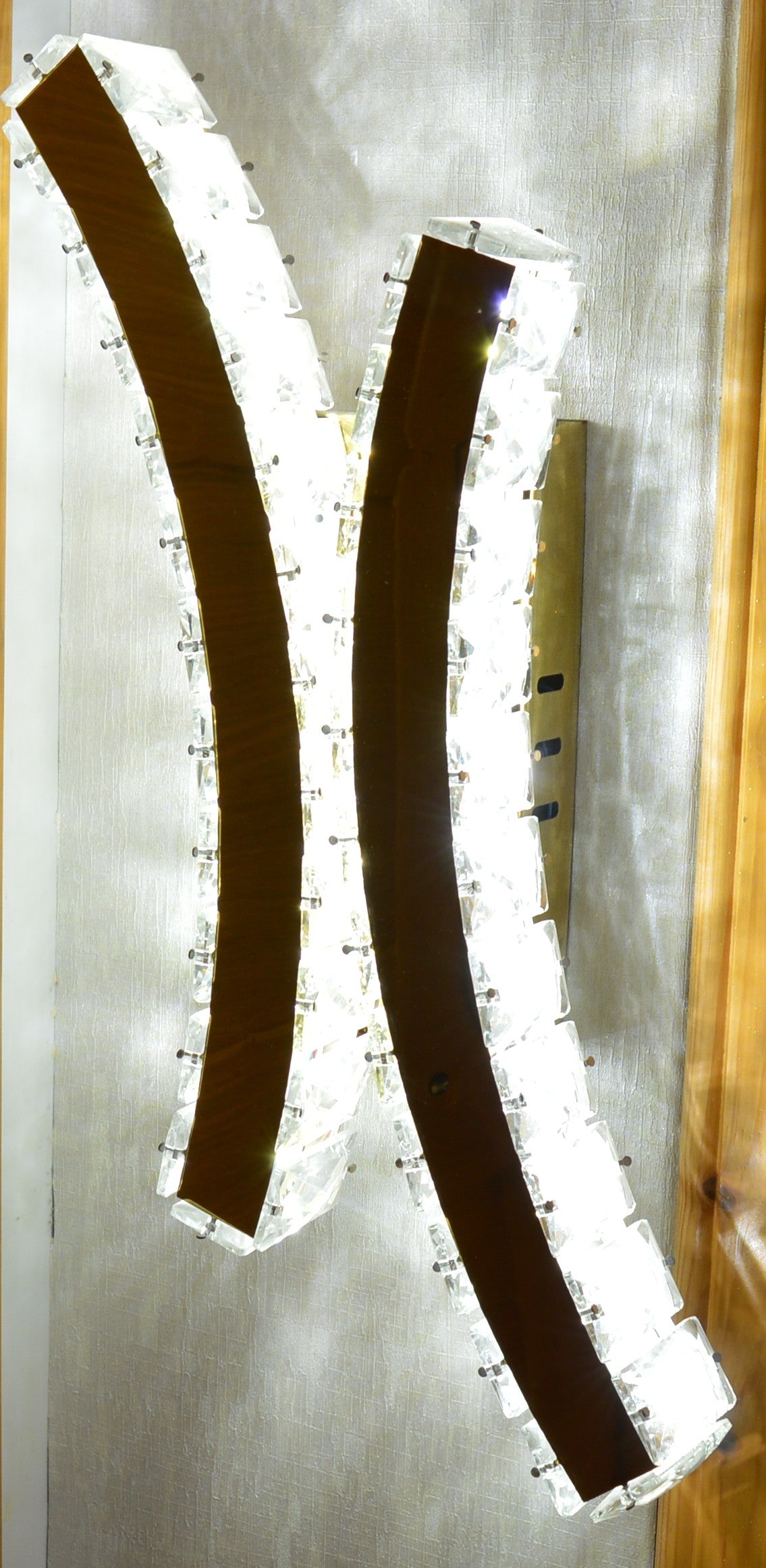 Aurora Luxe Crystal Wall Light