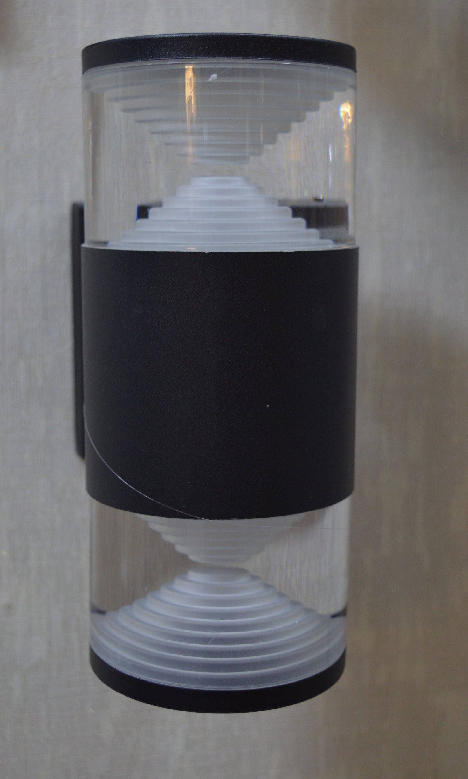 Modern Crystal Cylinder LED Wall Light – Black & Clear Glass Edition