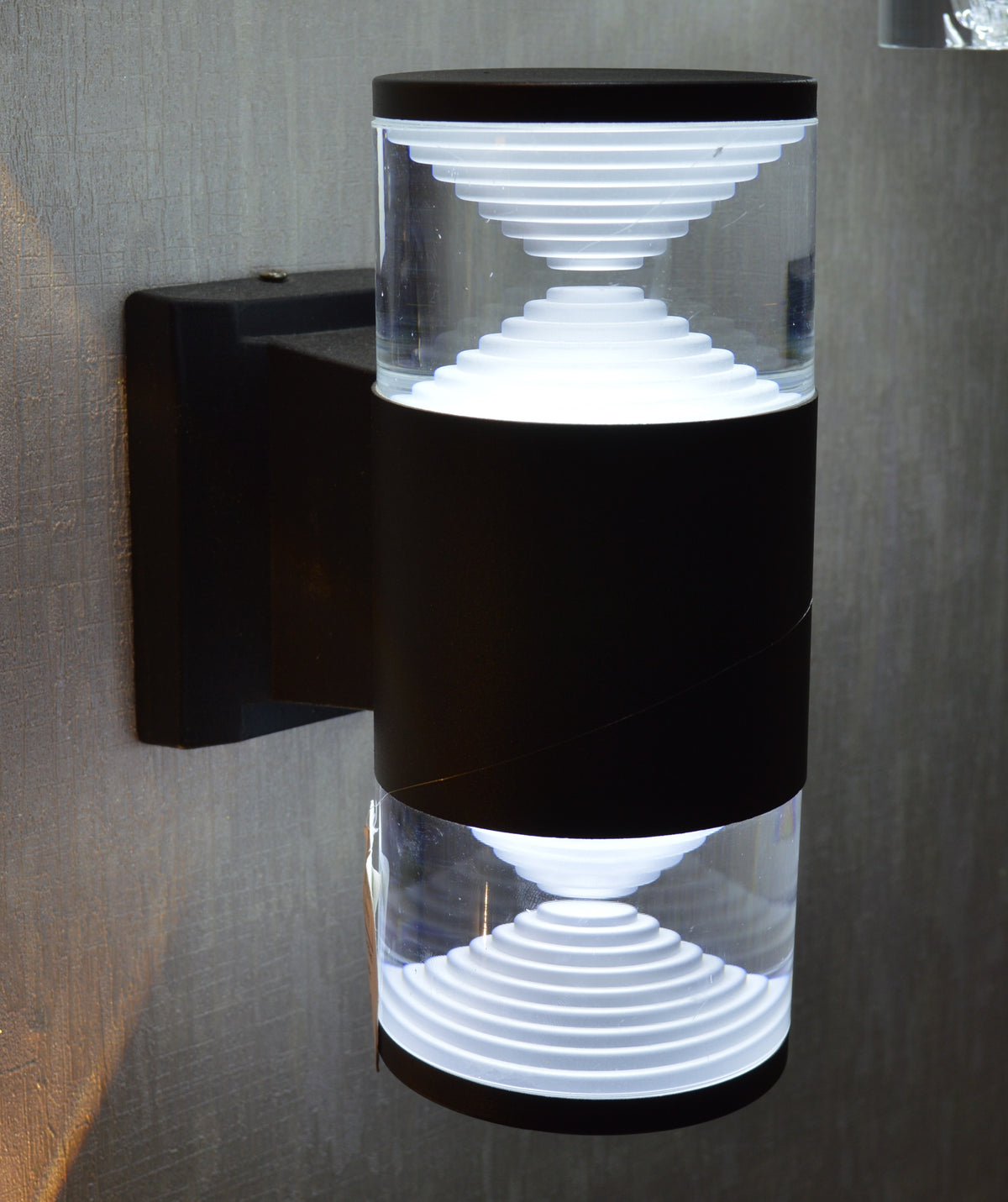 Modern Crystal Cylinder LED Wall Light – Black & Clear Glass Edition