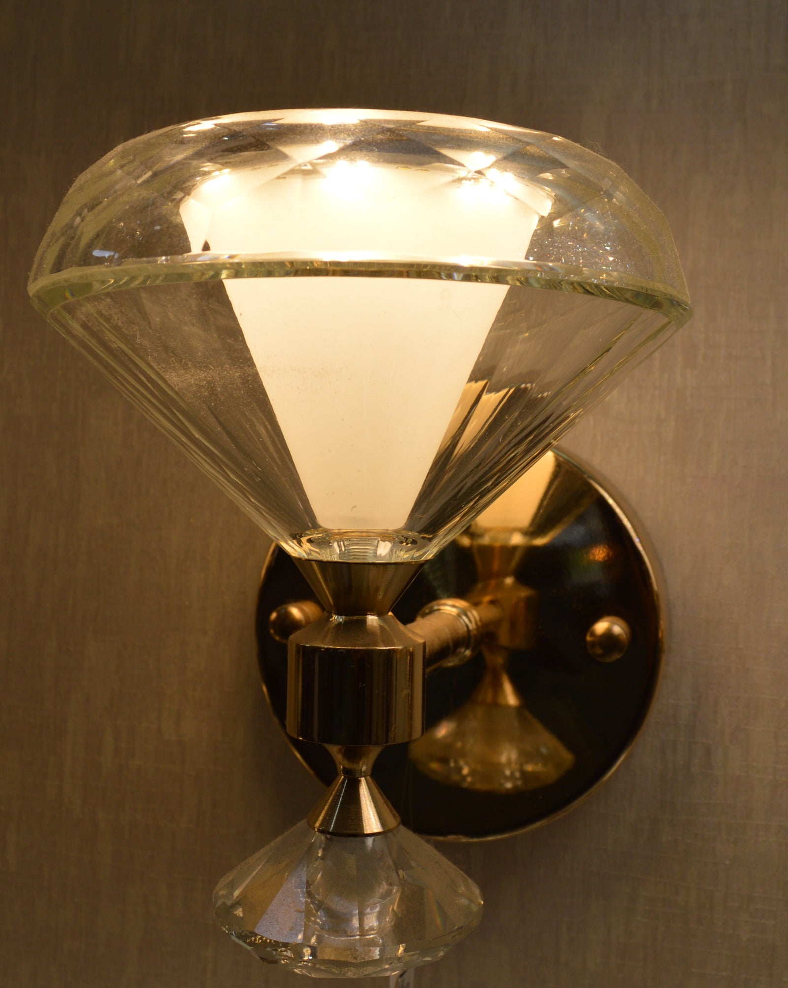 Crystal Cone Luxury Wall Light – Modern Decorative Sconce
