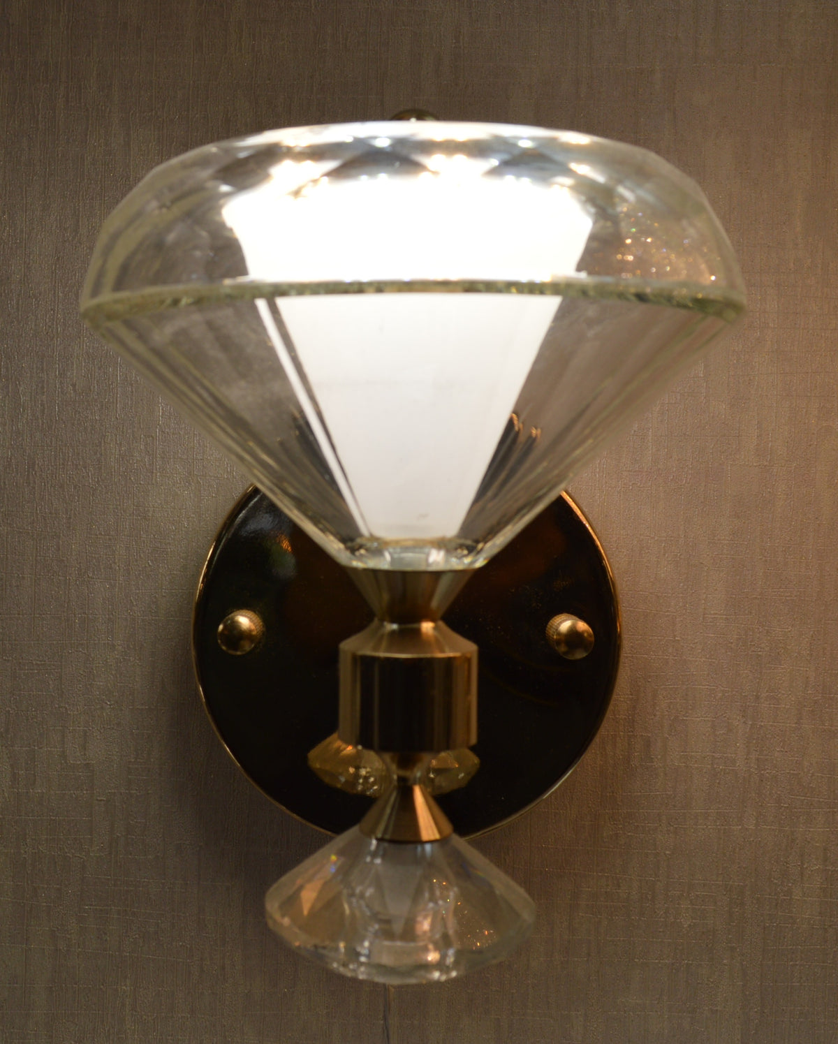 Crystal Cone Luxury Wall Light – Modern Decorative Sconce