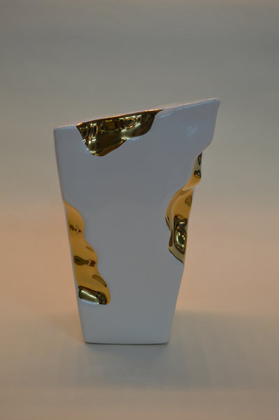 Home Décor White Cheese Flower Vase Ornaments in three different sizes -Gold