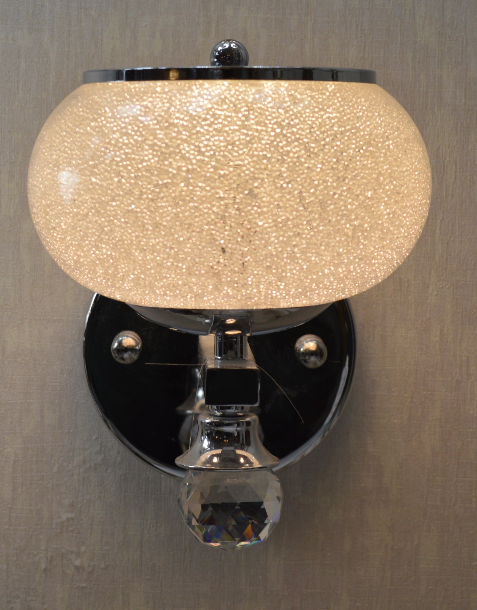 Crystal Glow Luxury Wall Light – Modern Decorative Sconce