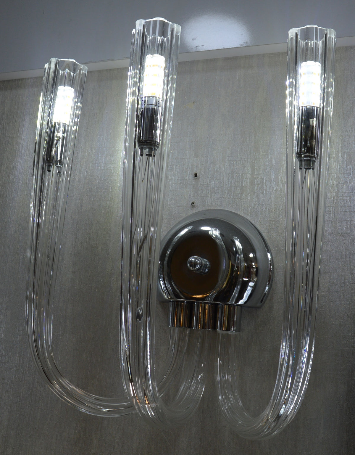 Luxury Crystal Wall Light – Triple Arm Modern Glass Wall Sconce