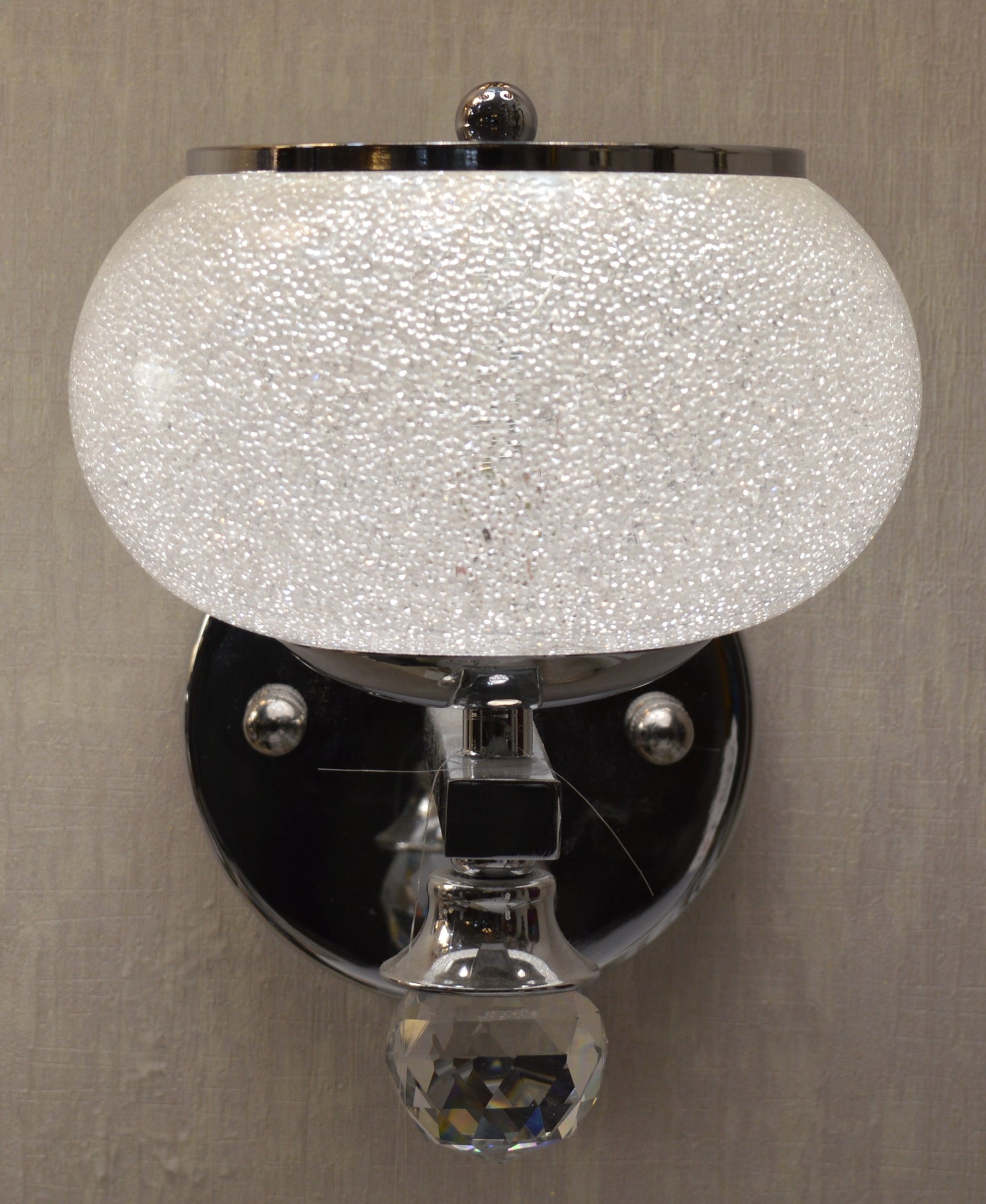 Crystal Glow Luxury Wall Light – Modern Decorative Sconce