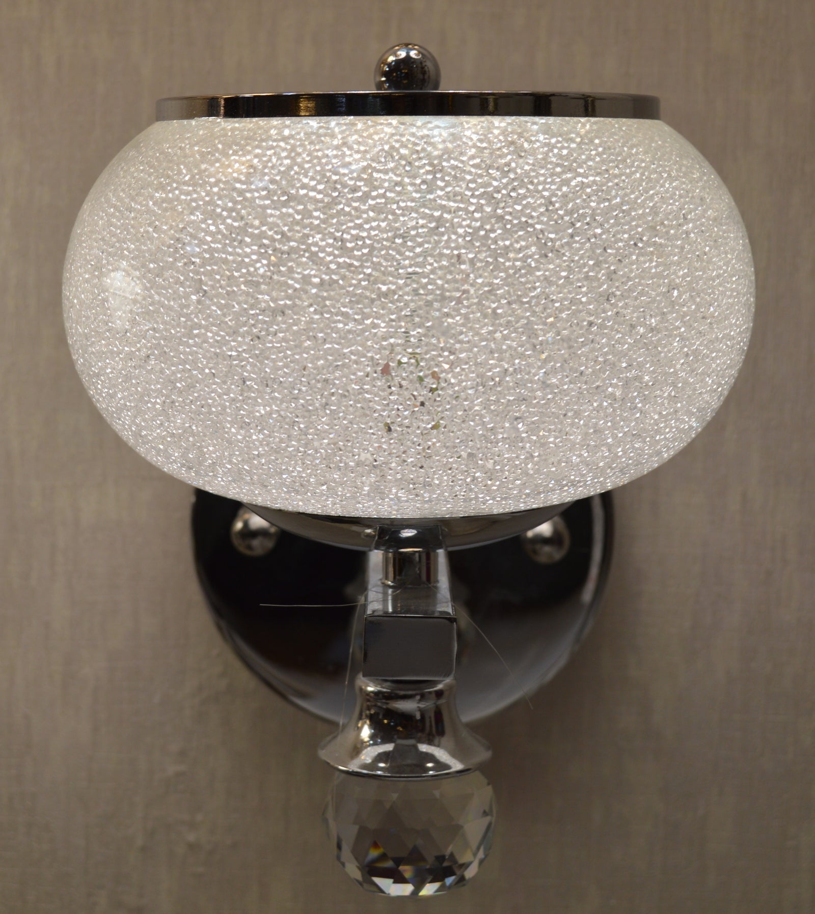 Crystal Glow Luxury Wall Light – Modern Decorative Sconce