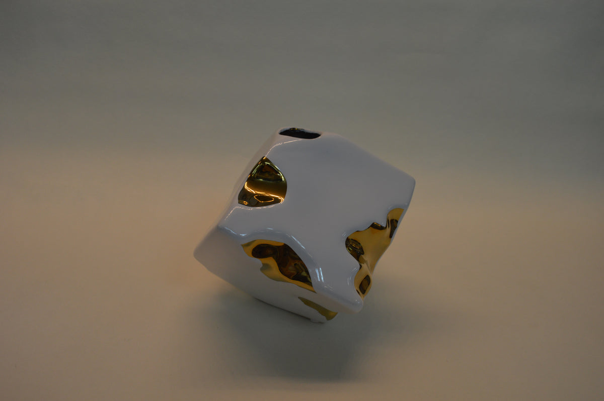 Home Décor White Cheese Flower Vase Ornaments in three different sizes -Gold