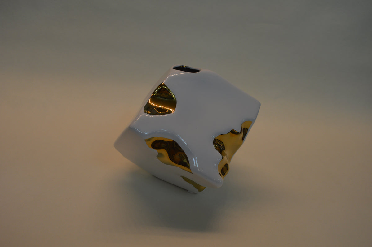 Home Décor White Cheese Flower Vase Ornaments in three different sizes -Gold