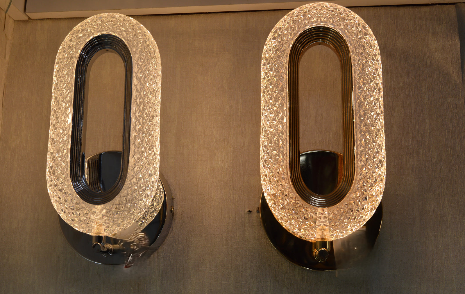 Modern Crystal Oval Wall Scone