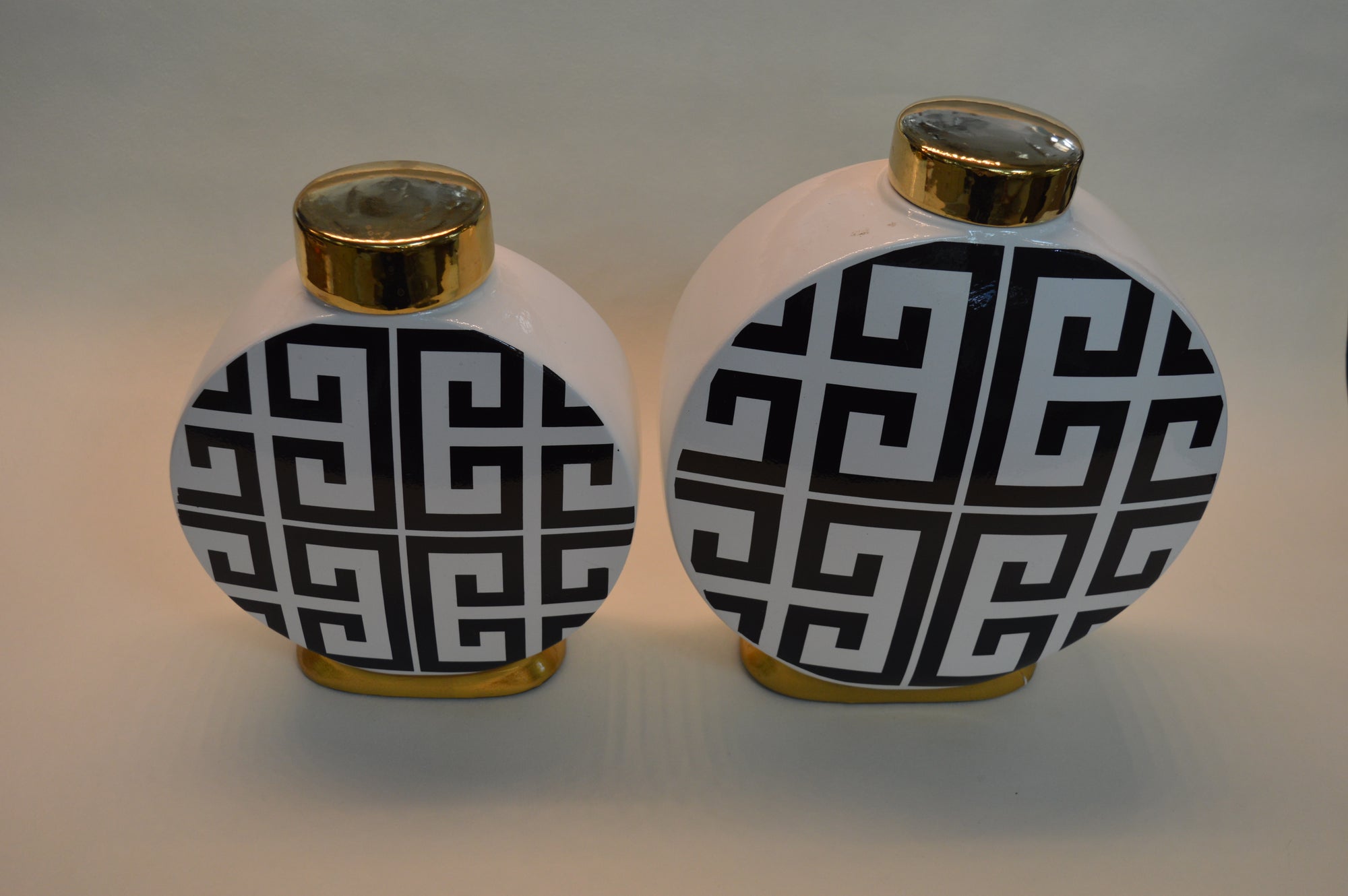 Ceramic Set of 3pcs Ginger/Candy Jars in Silver & Gold Colors