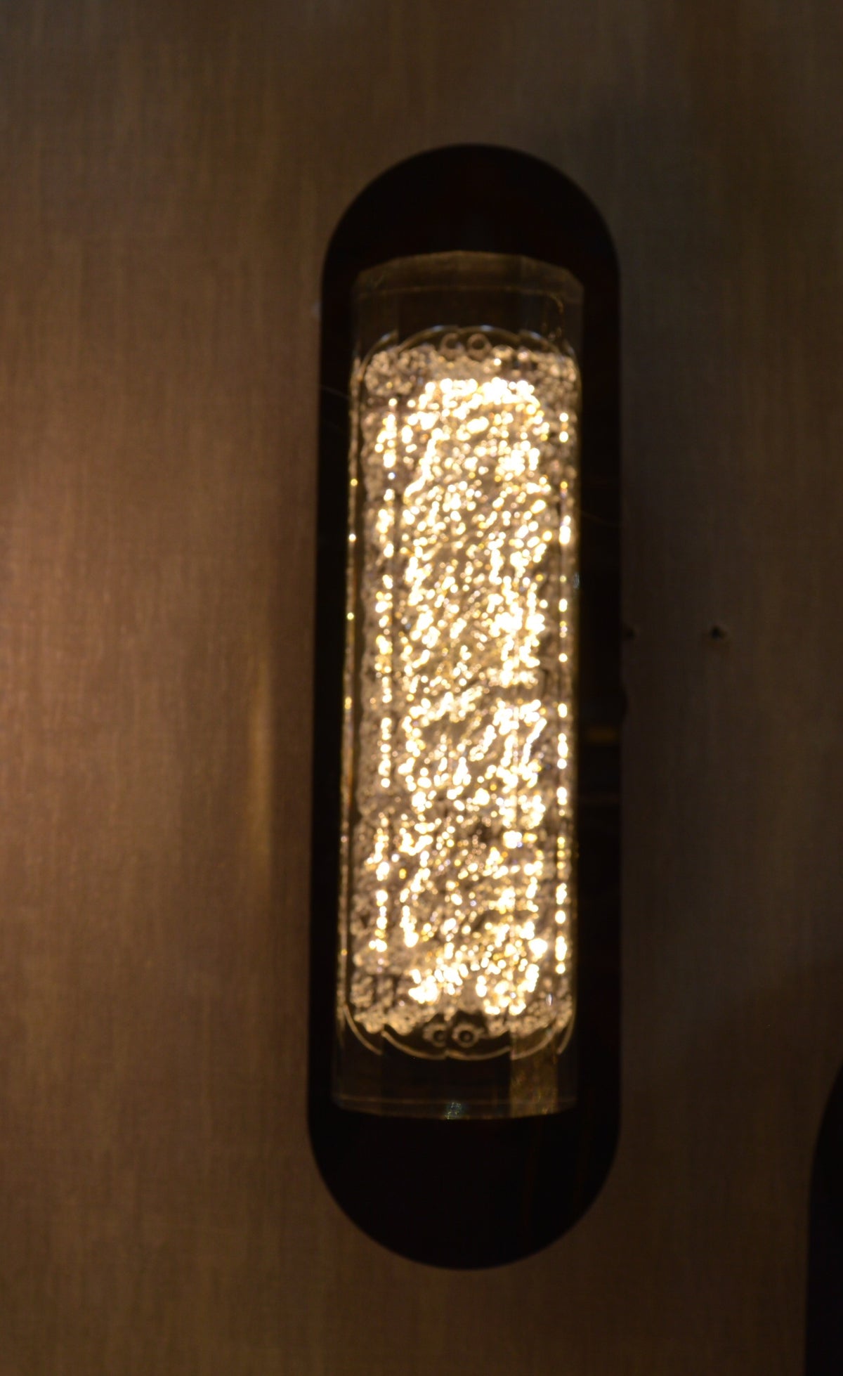 Crystal Tube LED Wall Light – Luxury Decorative Wall Fixture