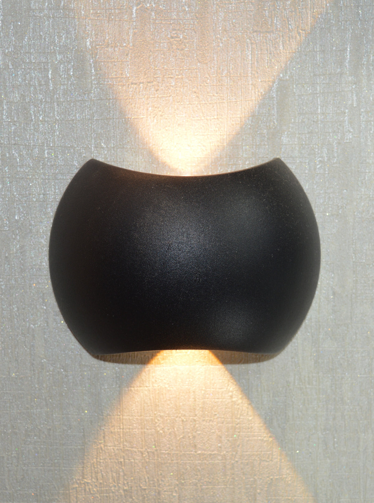 Modern Dual-Beam Up & Down Wall Light – Matte Edition