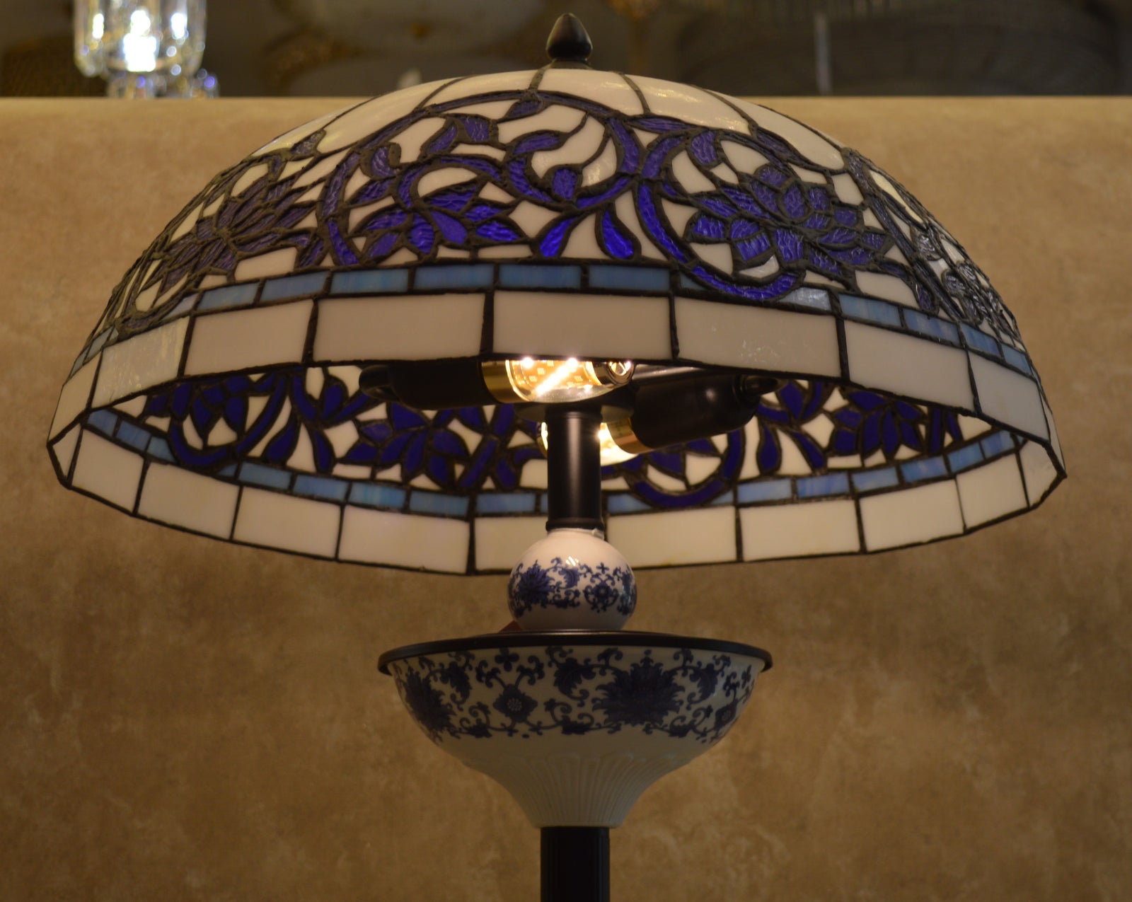 Tiffany Style Blue Floral Stained Glass Table & Floor Lamp Set