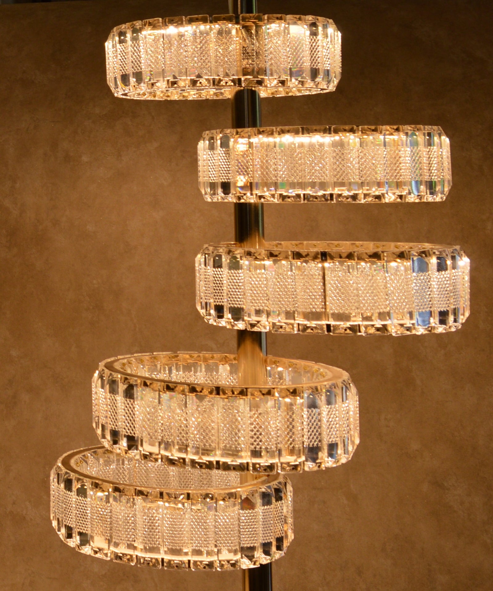 Classic Modern Crystal Halo LED Floor Lamp & Table Lamp Set Contemporary Gold