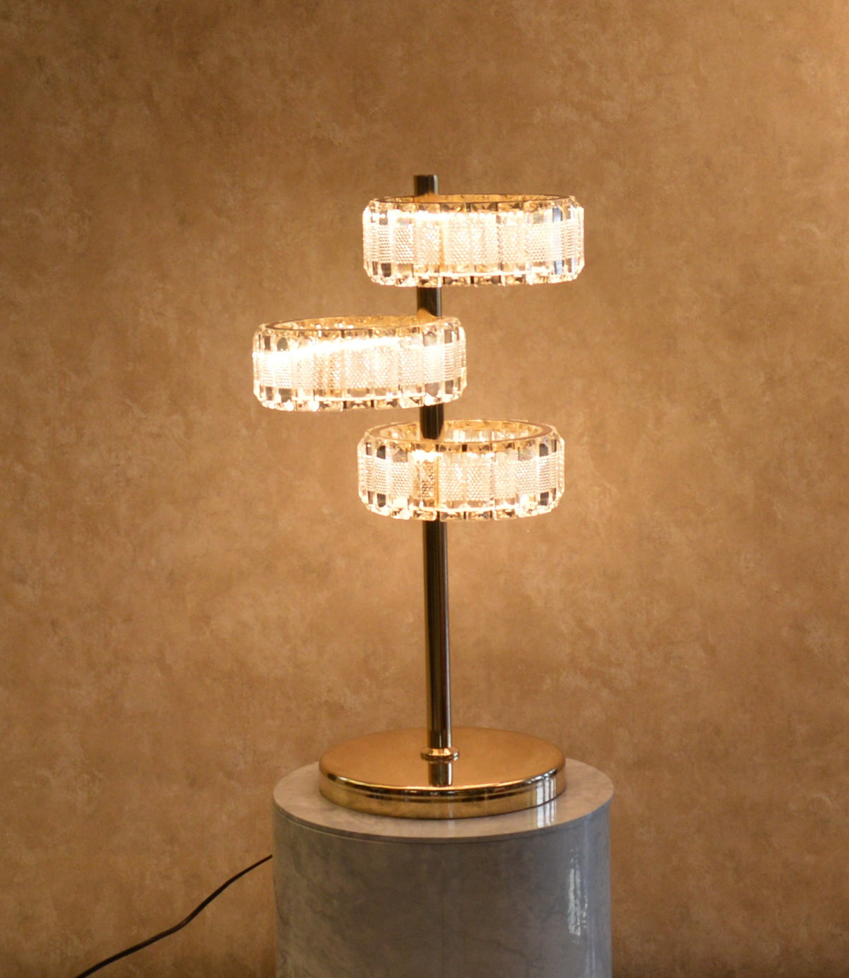 Classic Modern Crystal Halo LED Floor Lamp & Table Lamp Set Contemporary Gold