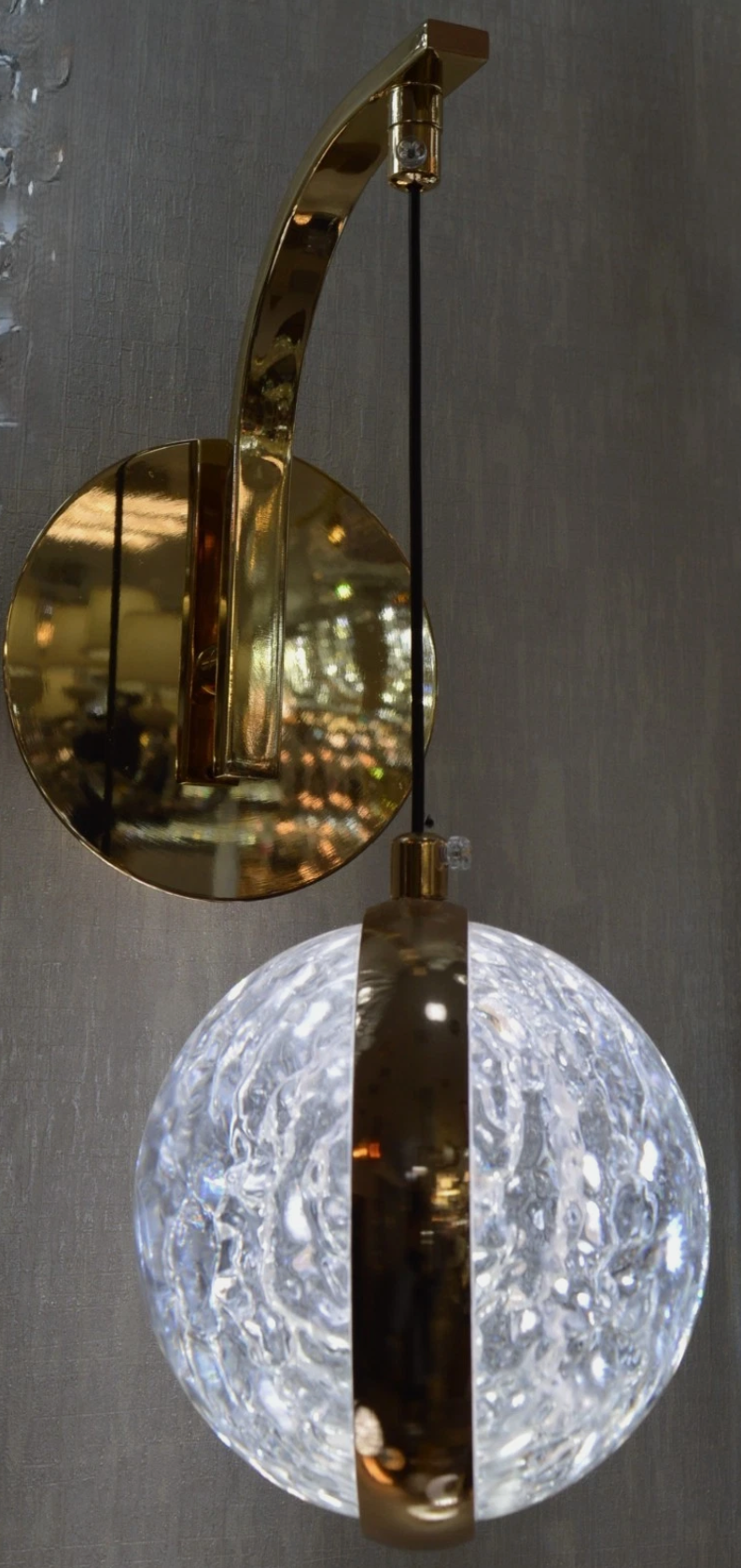 Luxury Crystal LED Wall Light Gold Modern Bedside Pendant Sconce Designer Lamp