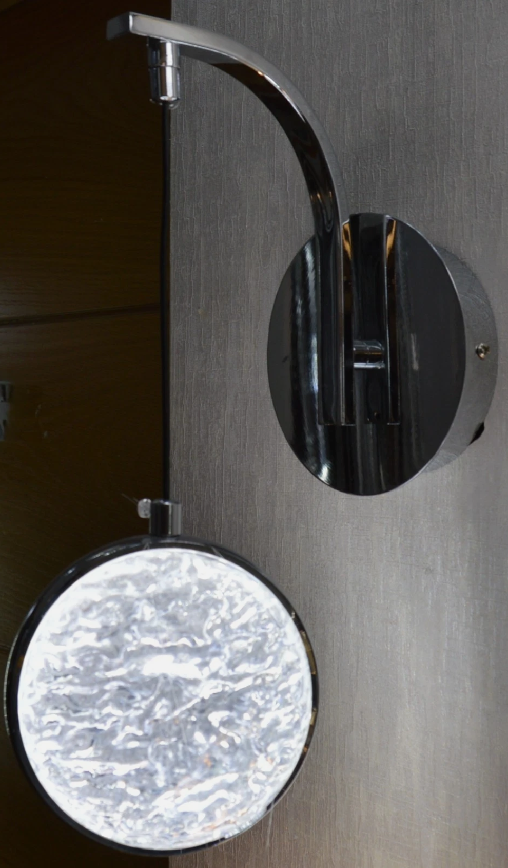 Luxury Crystal LED Wall Light Gold Modern Bedside Pendant Sconce Designer Lamp