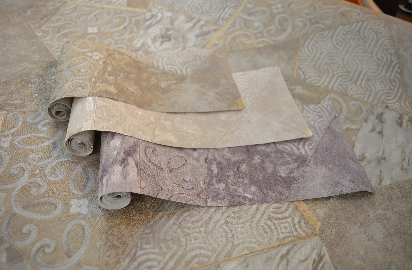 Kingston Modern Geometric Pattern Double width Wallpapers in 3 different colours-15mtr Length and 1mtr Width-VA15204, 05 & 08