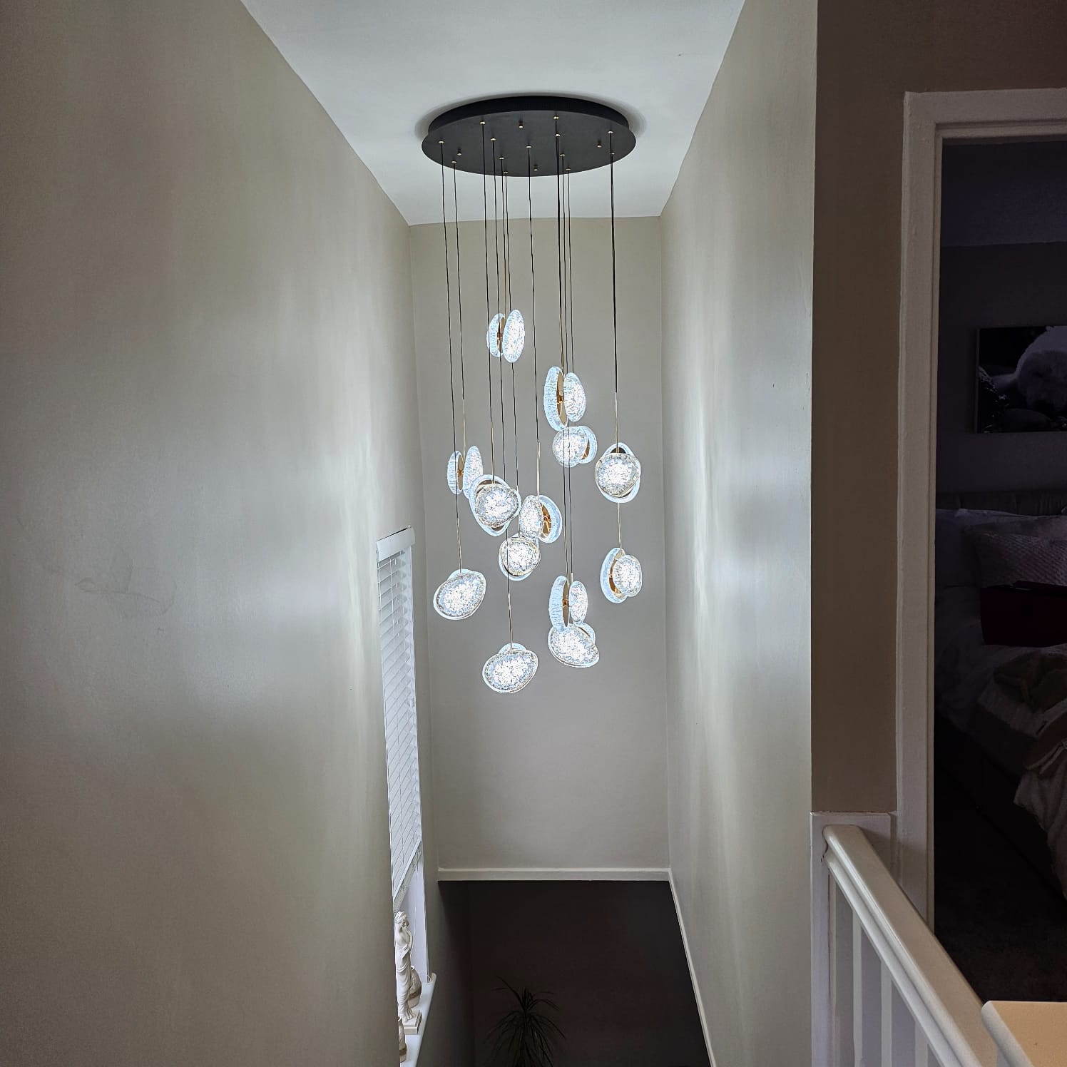 Modern Crystal Design Black and Gold Color Hanging LED Chandelier/Ceiling Light with Color Changing Dimmable+Remote control-2325