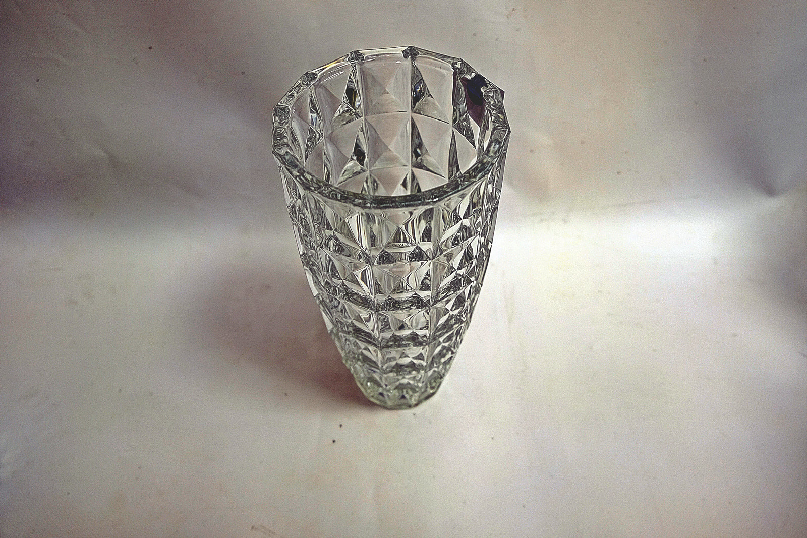 Pure top-quality glass crystallic vases in different sizes and designs
