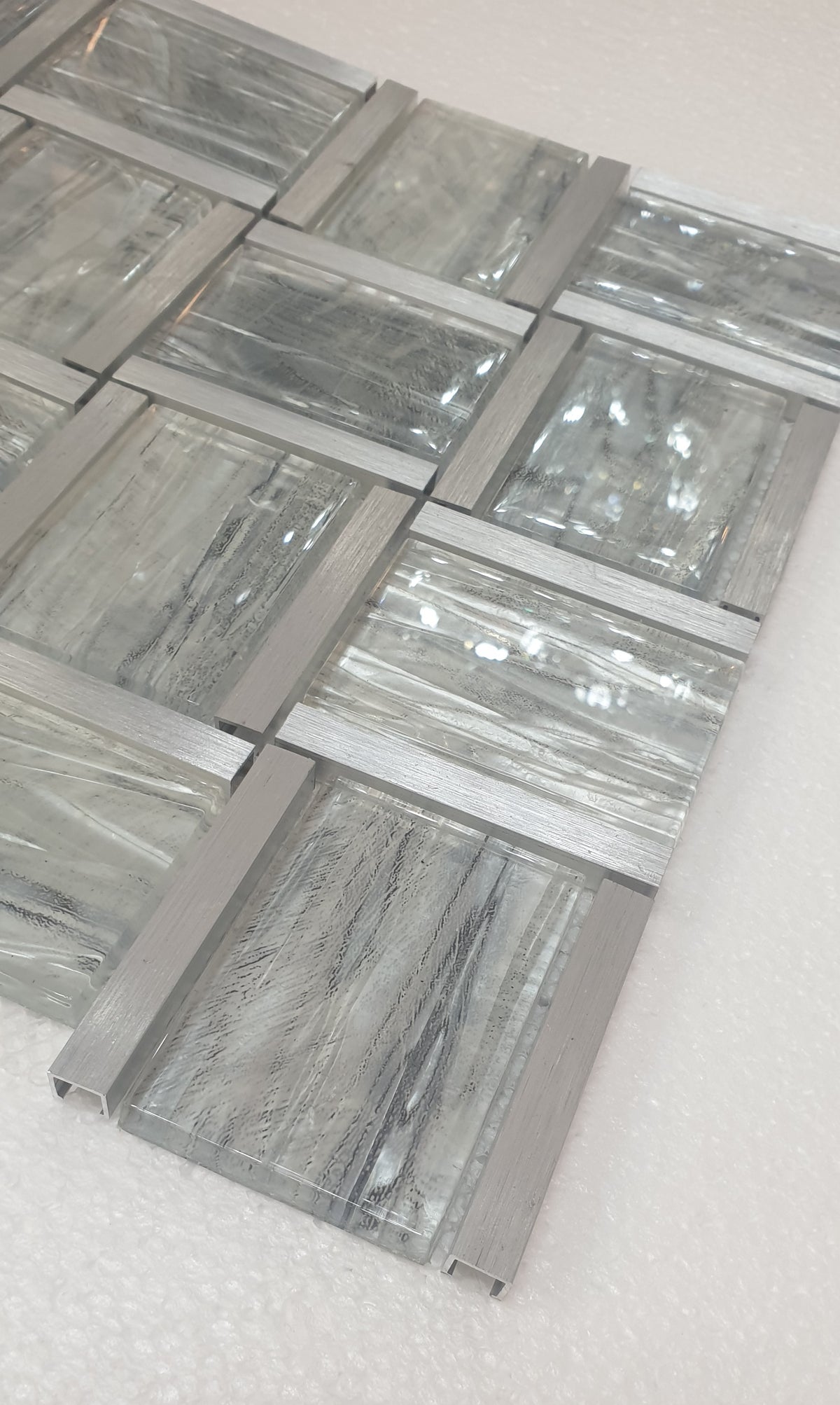 Silver Grey Metal Glass Mosaic Tiles-300*300*8mm-11sheets-1m2-BAW03