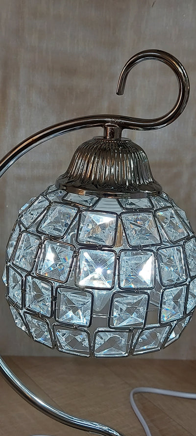 Thin metallic frame crystallic table lamp with incorporated LED [DGCT01 | DSCT01]