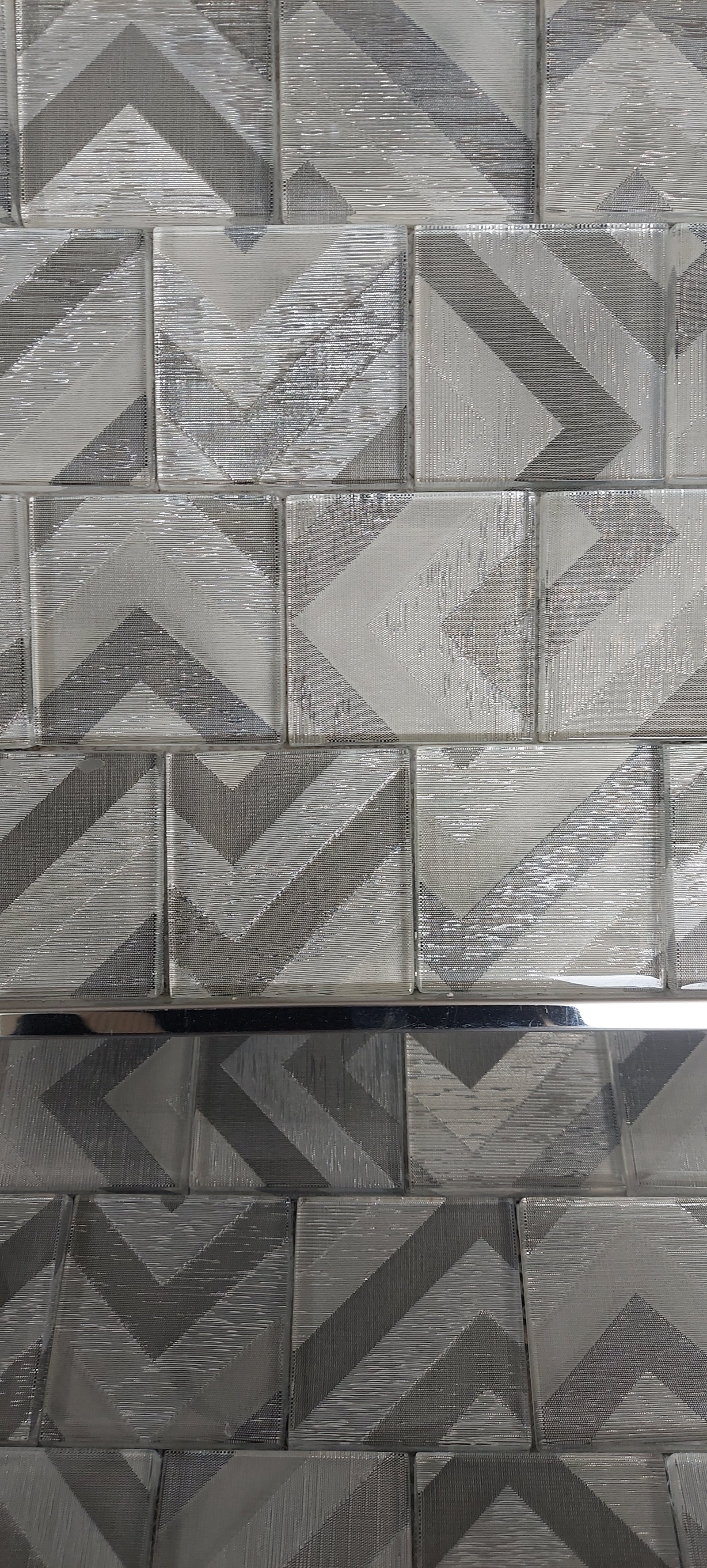 Modern Golden Arrows Glass Mosaic Tile