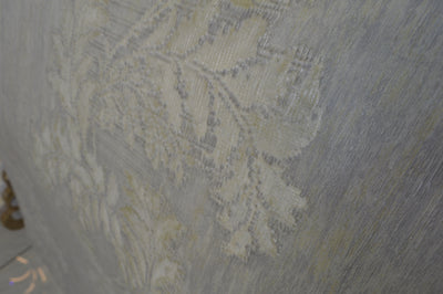 White nature imprint descreet embrodie luxury wallapper