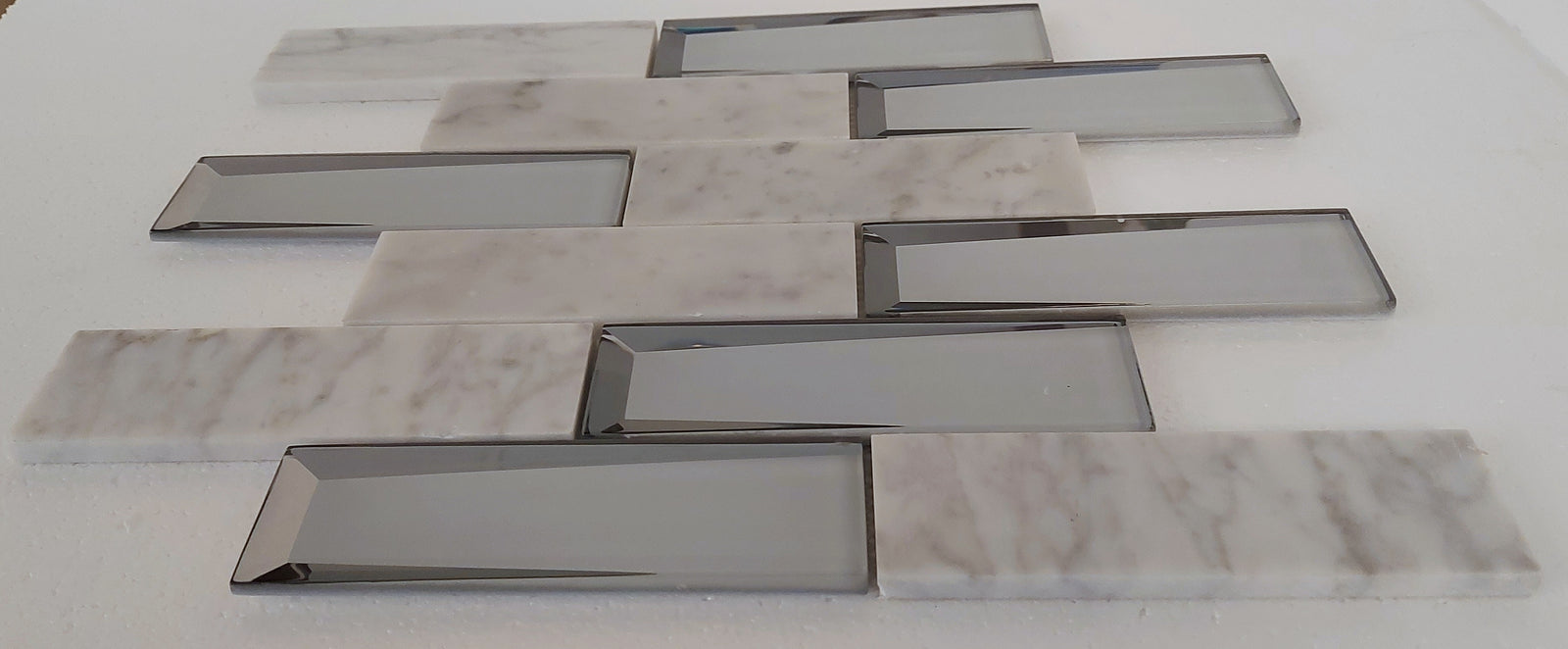 Grey Marble and Mirror Glass elegant and modern mosaic tiles-300*300*8mm-11sheets-1m2-3DMROCAR01