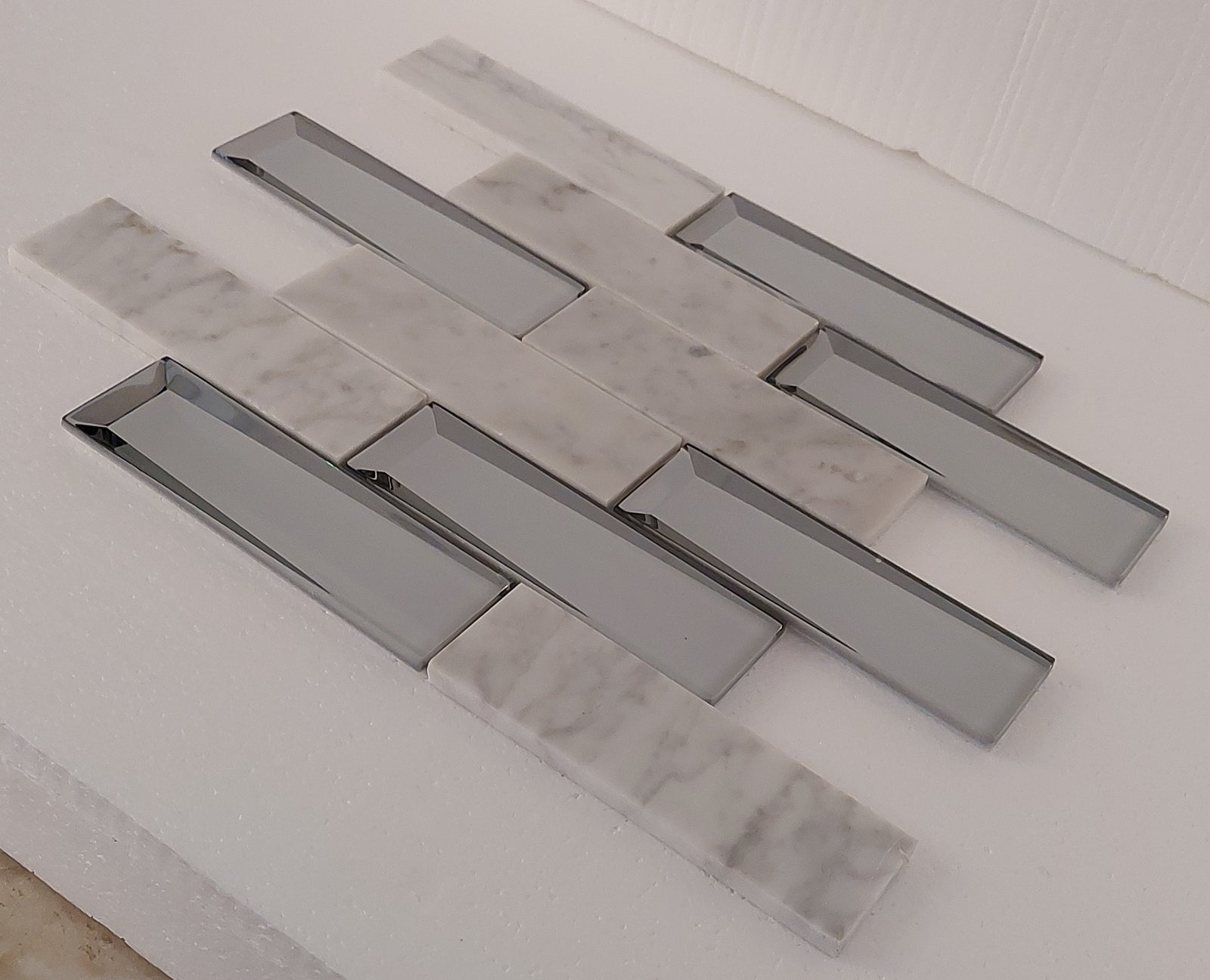Grey Marble and Mirror Glass elegant and modern mosaic tiles-300*300*8mm-11sheets-1m2-3DMROCAR01