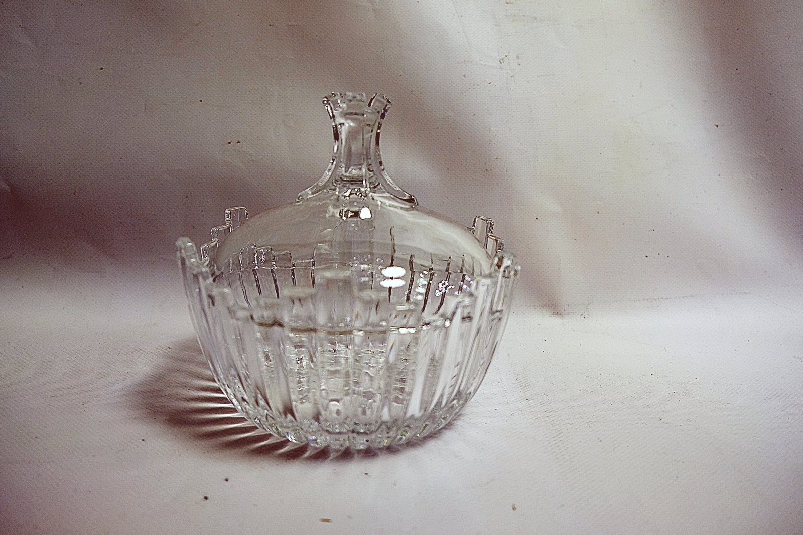 Golden Crystal Glass Bowl / Fruit Plate