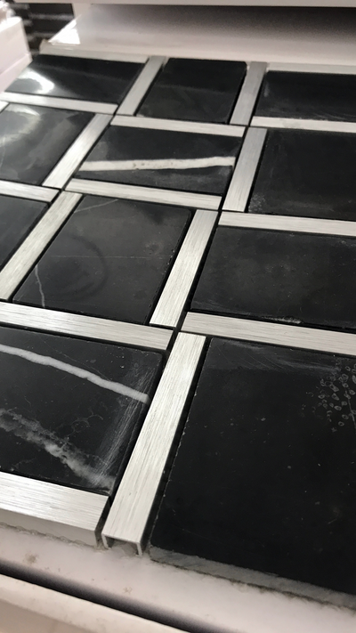 Porcelain and Aluminium mosaic tile