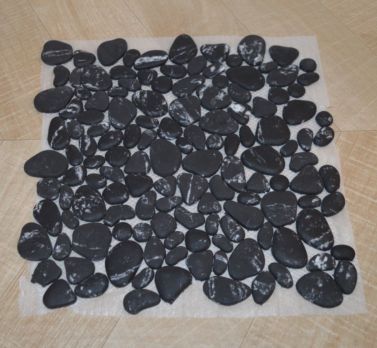 Black & White Stones Pebbles Mosaic Tiles-305*305*6mm-11sheets-1m2-DXMQ6