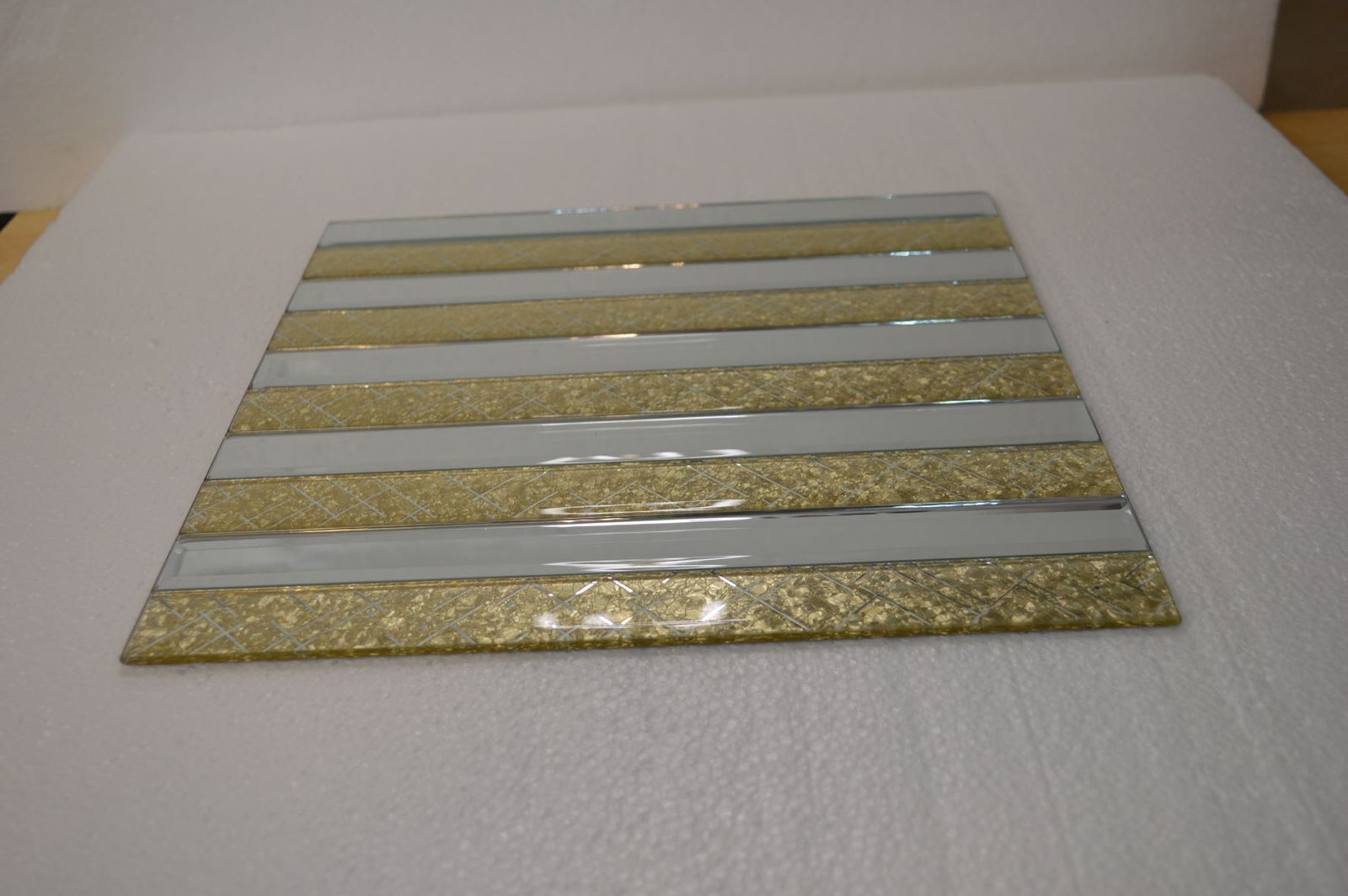 Gold Designed & Mirror Rectangle Glass Mosaic Tiles-300*300*8mm-11sheets-1m2-DZ3301