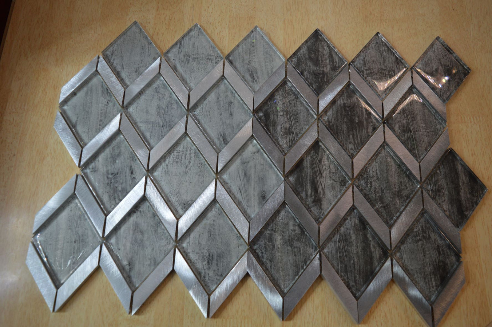 Light Grey Rhombus Mosaic Tile-330 x 255 x 8 mm-12sheets-1m2-RE-GL01